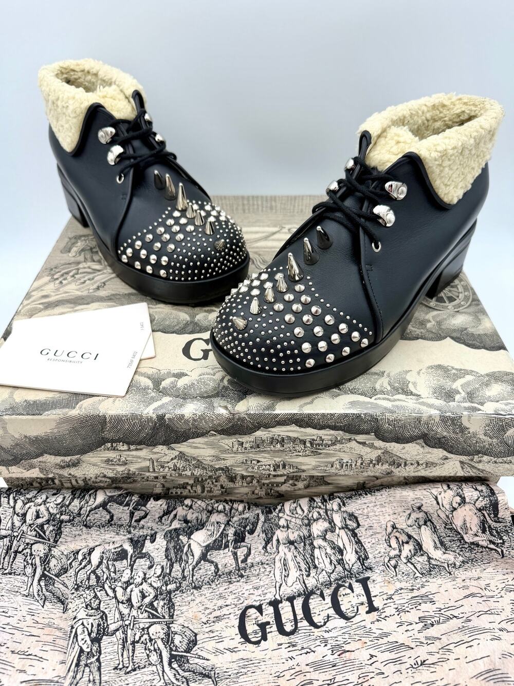 Authentic Gucci Harlem Spike Ankle Boots Black Leather Shearling Size 37.5 / 7.5